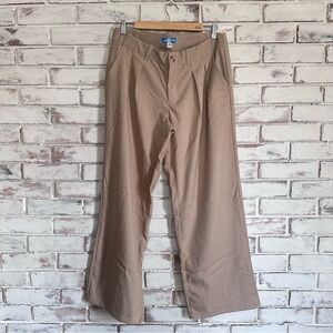 Urban Outfitters wide leg pleated front trouser pants size 4